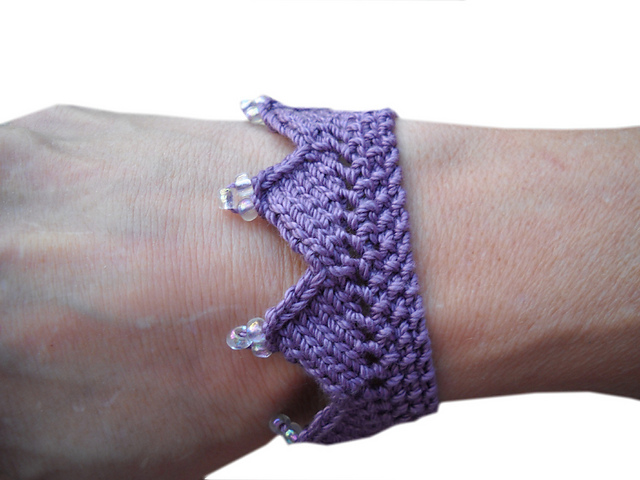 Seeded Bead Picot Bracelet