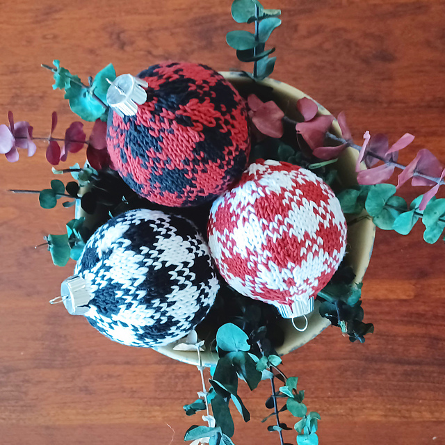 Farmhouse Gingham Ornament