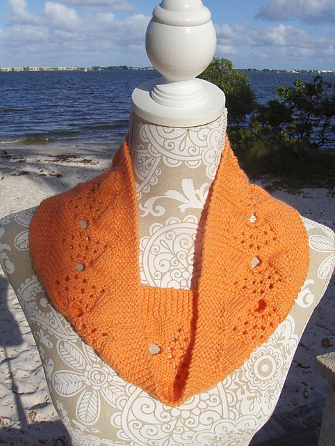 Fan Crown Infinity Scarf