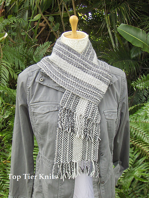Linen Stitch 3D Stripes Scarf