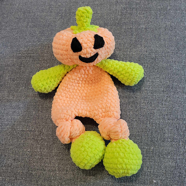 Pumpkin Snuggler