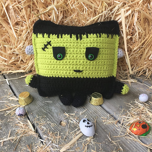 Frankenstein Creepy Cuddler