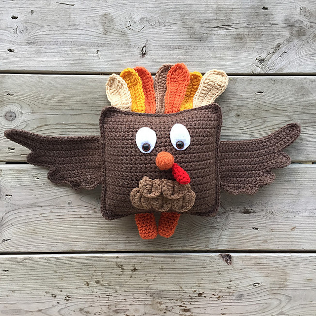 Turkey Thanksgiving Cuddler