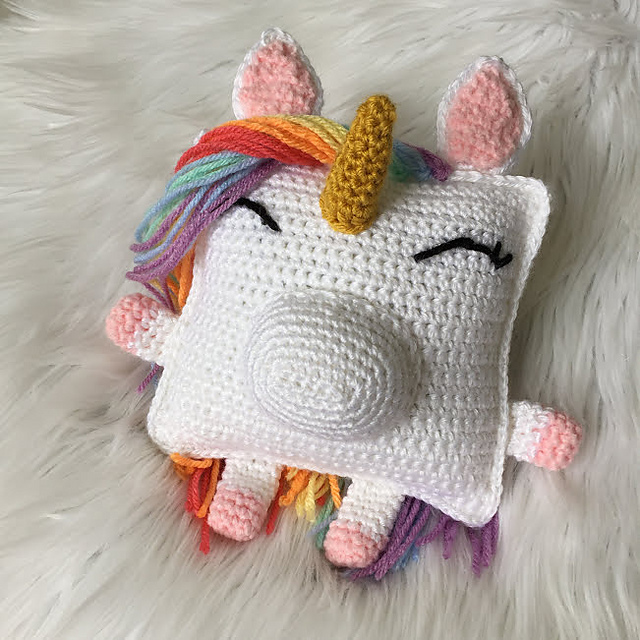 Unicorn Cuddler
