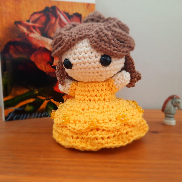 Belle Amigurumi