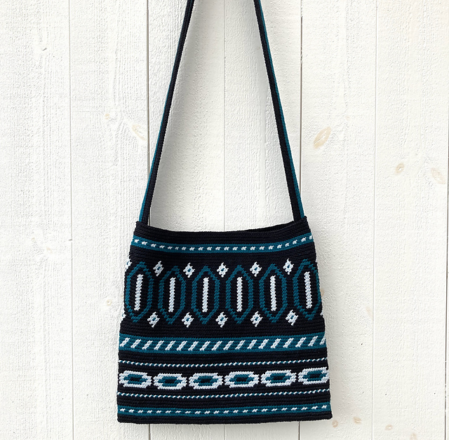 Pegmatite Shoulder Bag