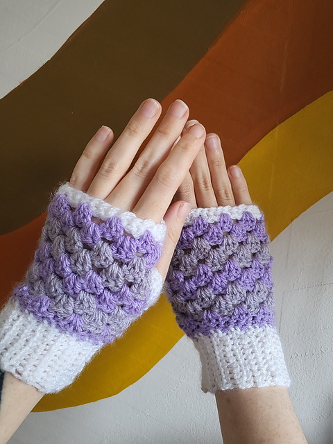 granny stripe gloves