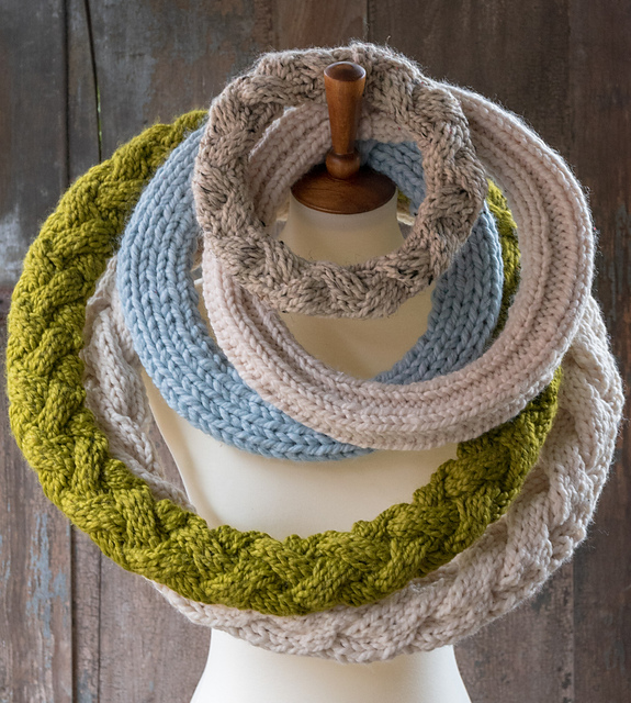 10 Chunky Wreaths to Knit