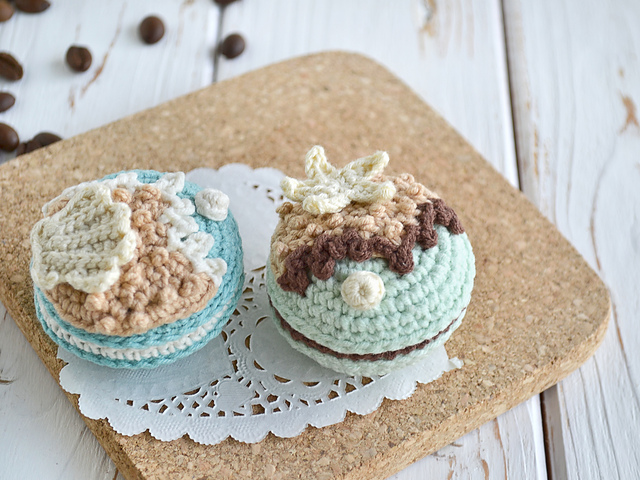 Ocean macarons