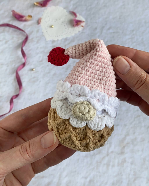 Valentine Waffle Gnome