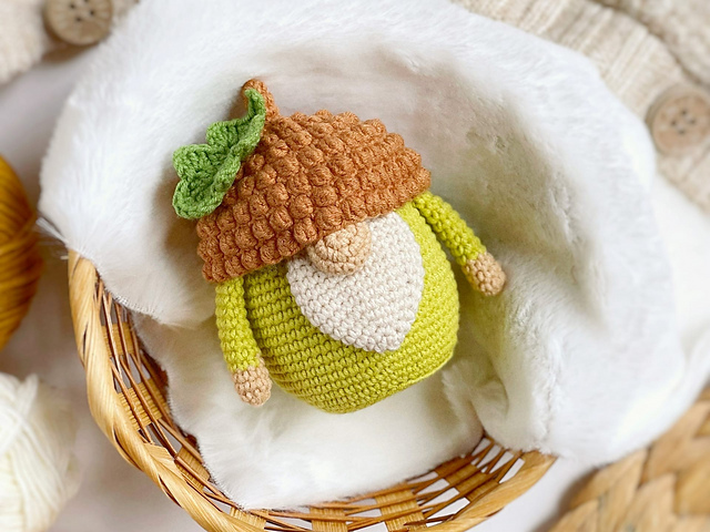 Acorn Gnome