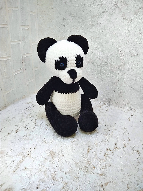 Amigurumi bear PANDA