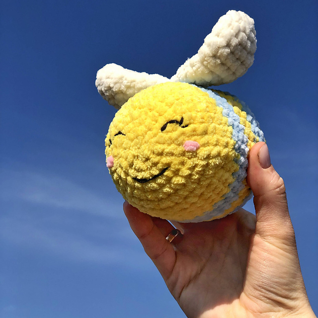 Ukrainian plush bee