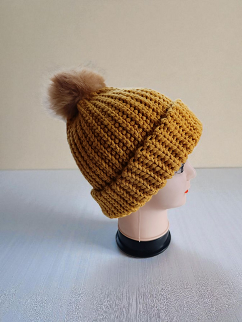 Classic Ribbed Beanie