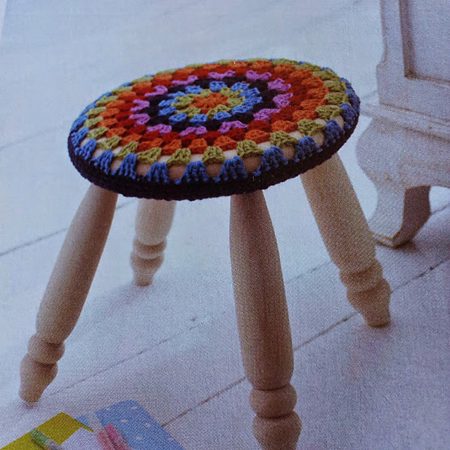 Ravelry Colourful Stool Cover pattern by Tracey Todhunter