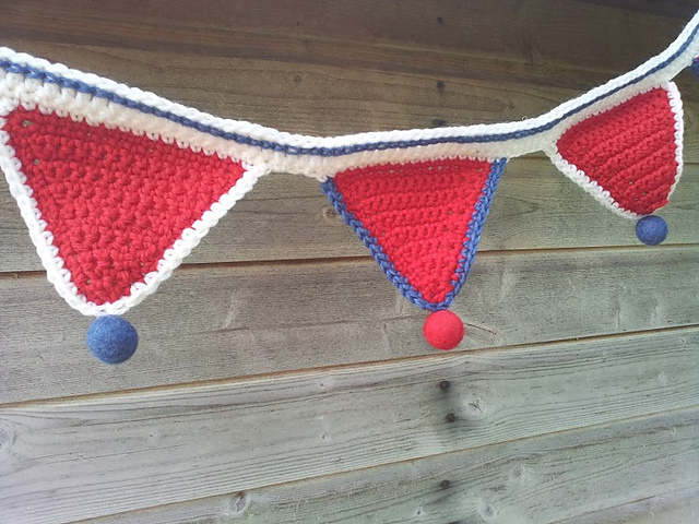 Triangle Bunting