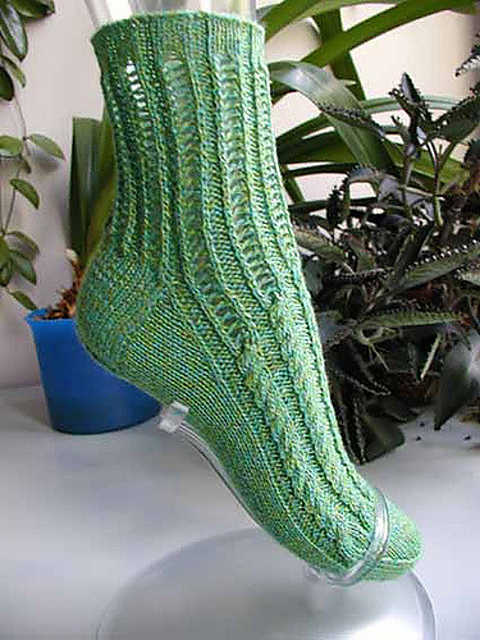Between Heaven and Earth Socks