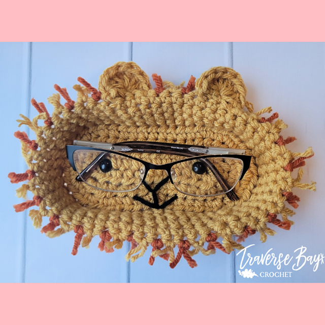 Lion Glasses Holder