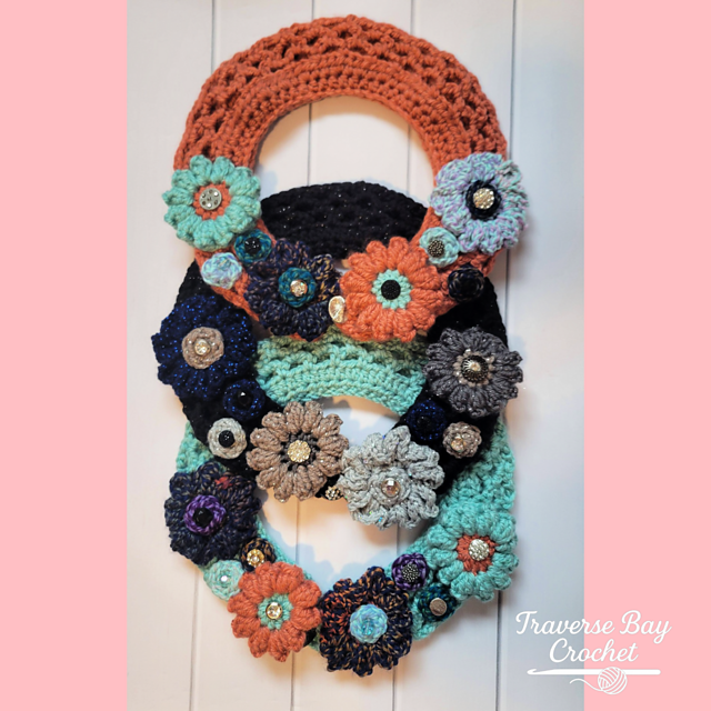 Embellished Flower Necklace