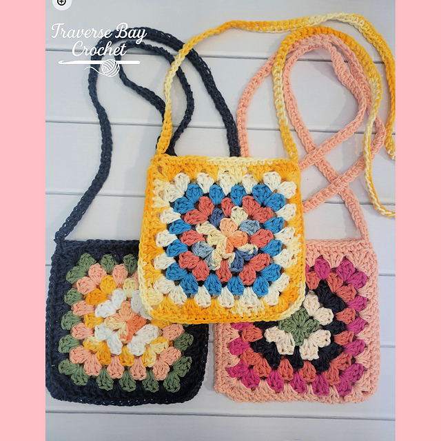 Granny Crossbody Bag
