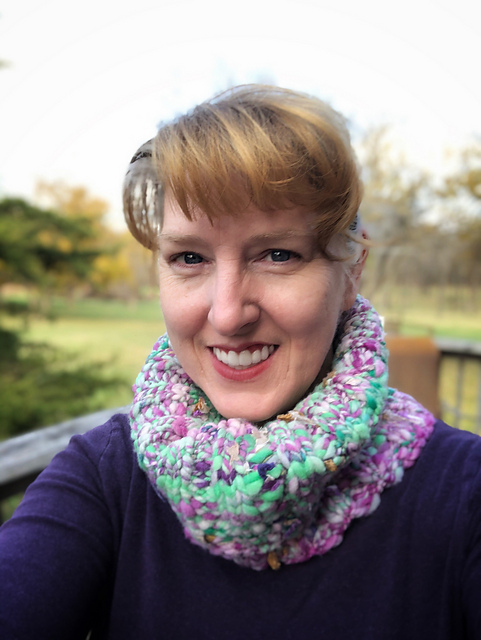 One Skein Handspun Cowl