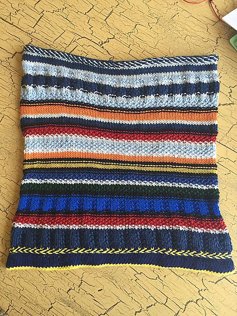 NCAA March Madness Cowl