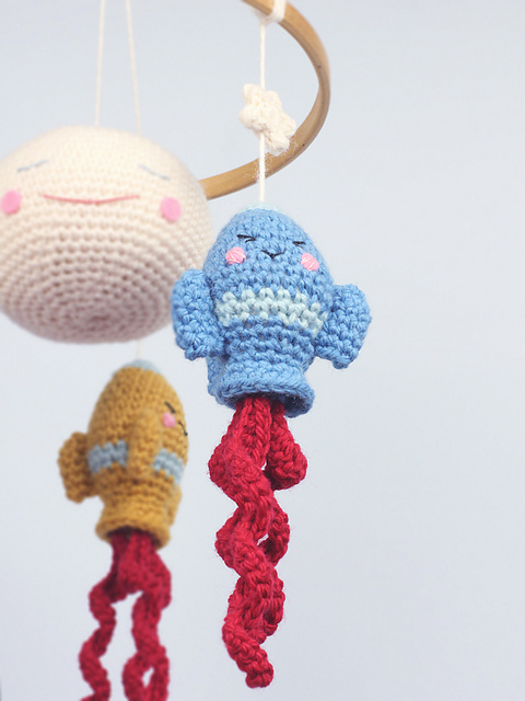Amigurumi baby mobile - Rocket