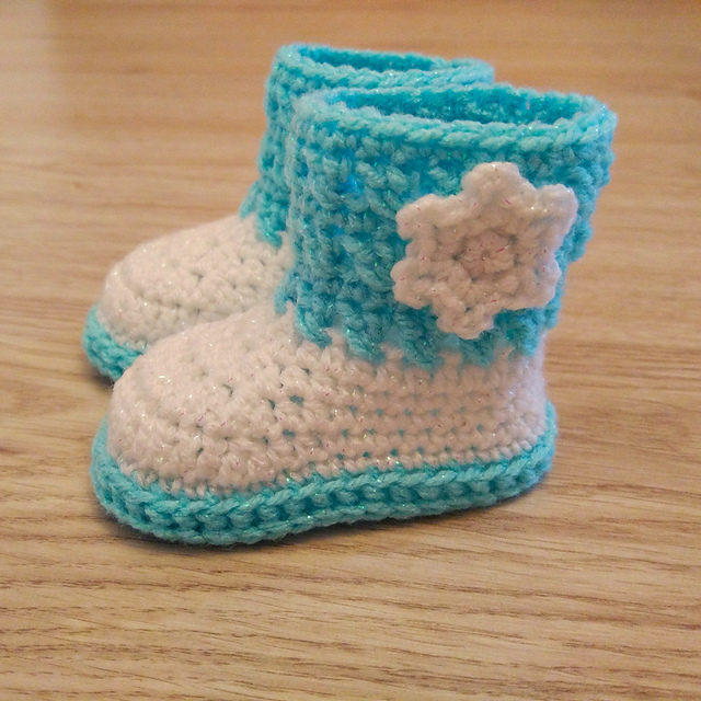 Elsa Frozen baby booties