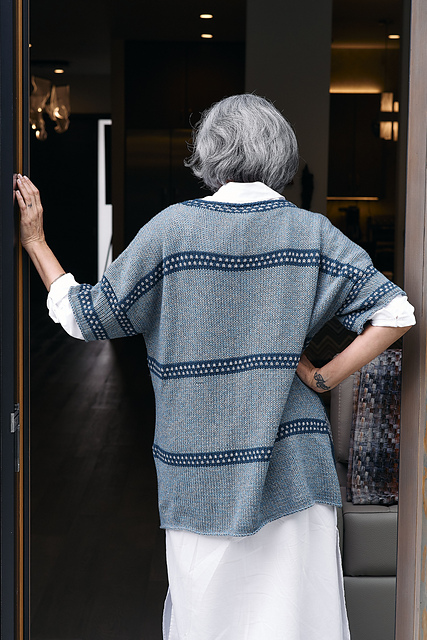 6800U Gemini Diagonal Slipped Pullover