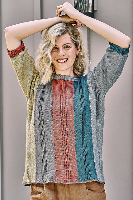 #6900-V Diversa Ribbed Flaired Ridge Pullover