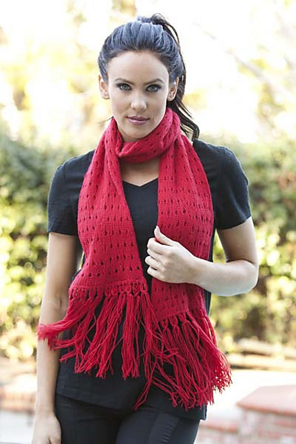 5204A Tubular Eyelet Fringe Scarf