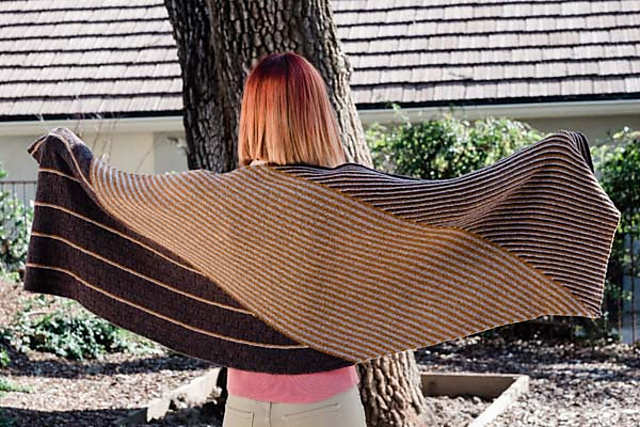 5801E Three color mitered angular wrap