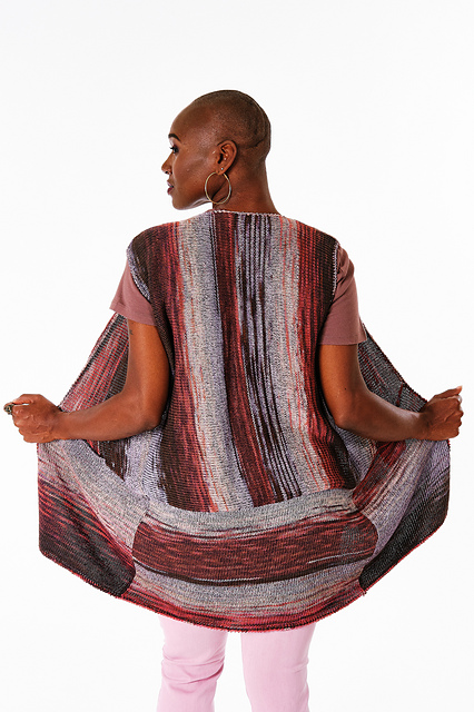 6100O Fresco Rounded Front Long Vest W/Pockets
