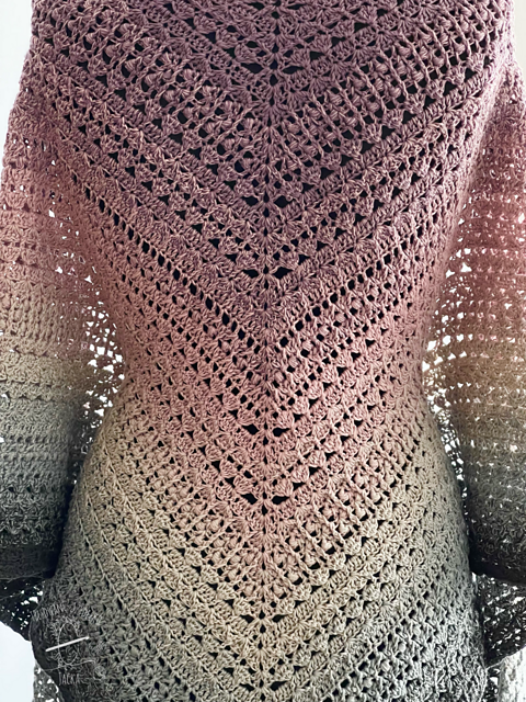 Lavanda Shawl