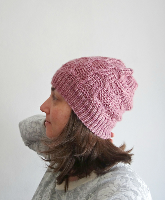 Atenea hat