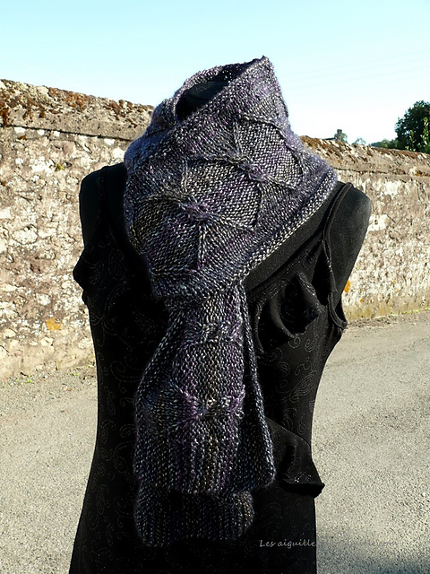 Twisted Diamonds Scarf