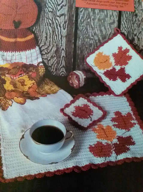 Autumn Leaves Dining Set