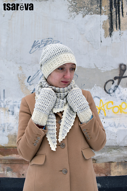 Puff stitch mitts