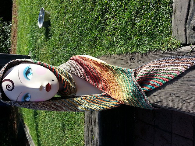 KUDO diagonal scarf