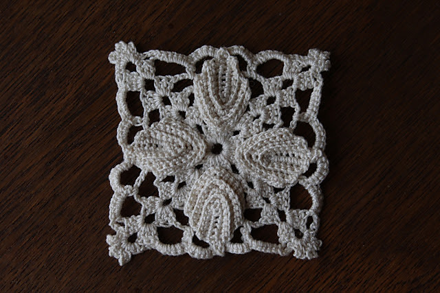 p.15 Square Doily with Leaves