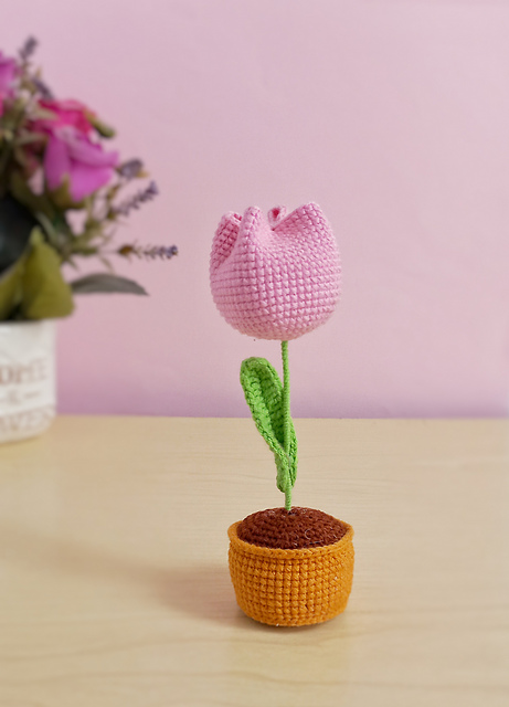 Ravelry: Tulip pattern by Ines Abad