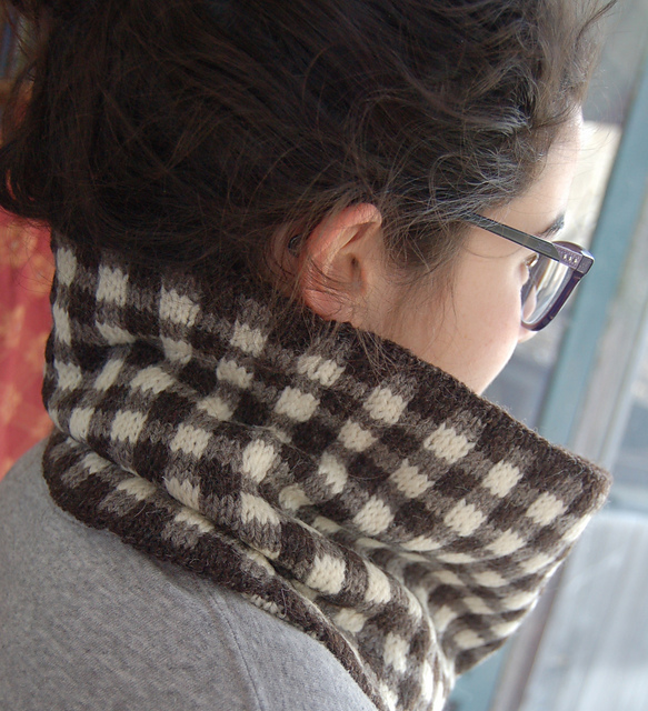 Marabou Chocolate Cowl