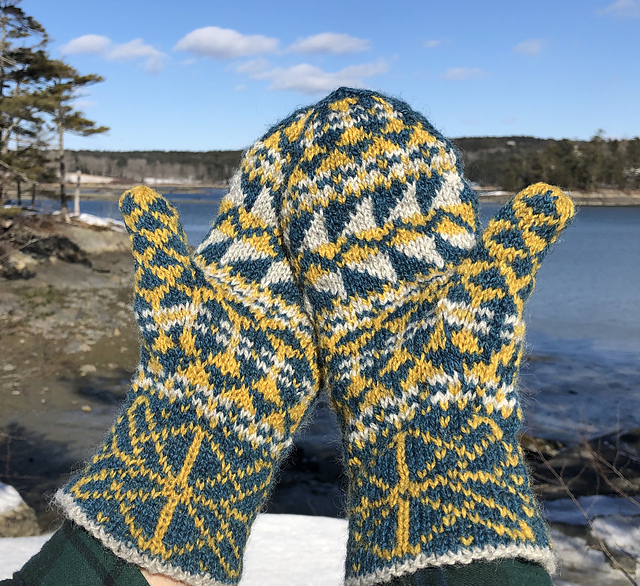 Schoodic Point Mittens
