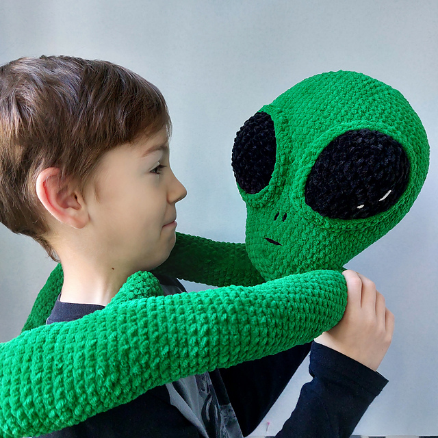 Alien Head with Arms