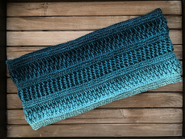 Textured Cowl / Infinity Scarf