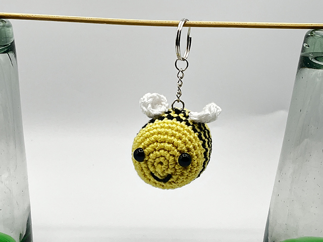 Bumble Bee Keychain
