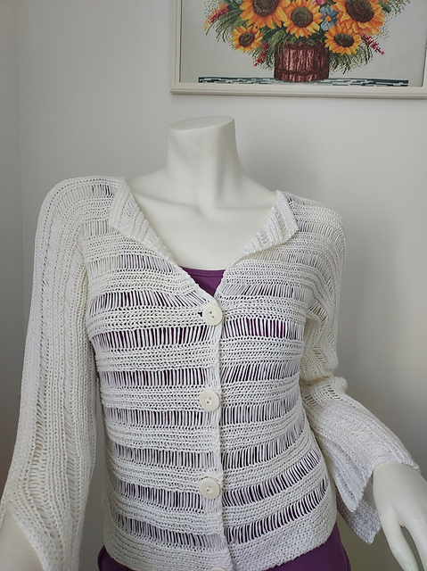 Summer cardigan knitted sideways