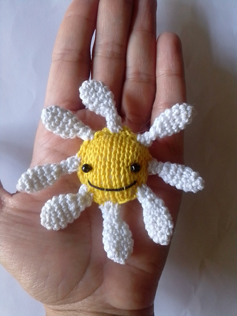 MARGARITA Flower (Brooch or Pin)