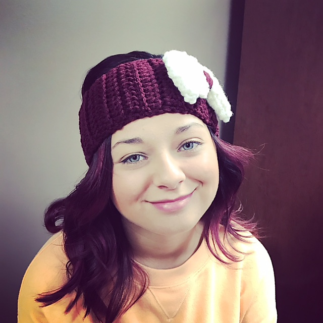 Ribbed Earwarmer with Bow