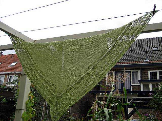 Triangular shawl from Onundarfjordur